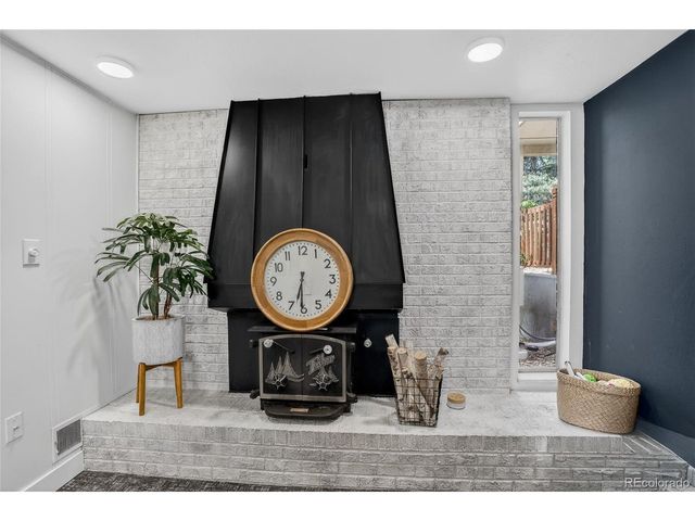 8397 Yarrow Ct, Arvada, CO 80005