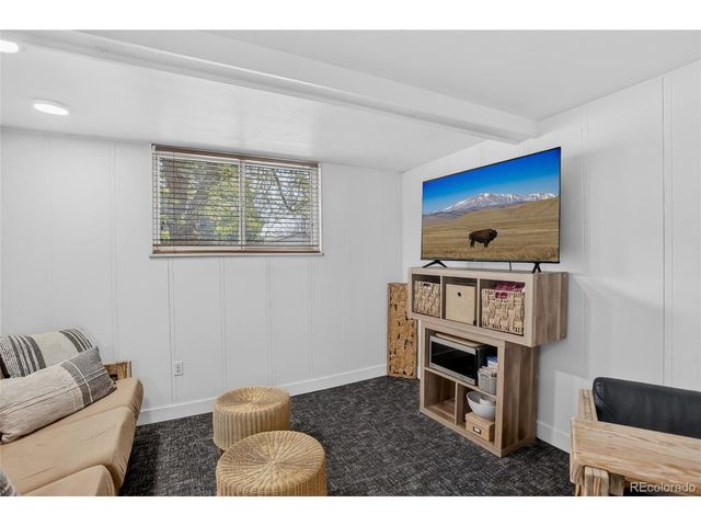 8397 Yarrow Ct, Arvada, CO 80005