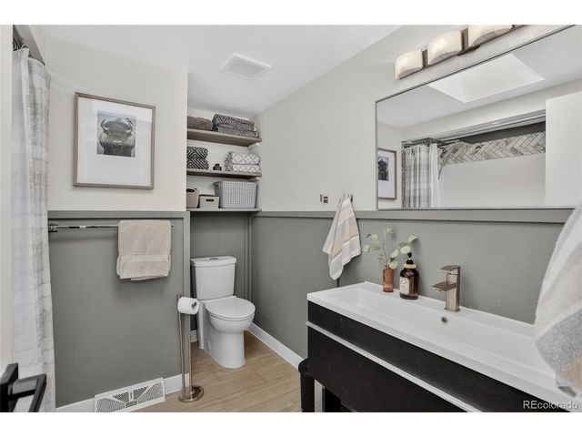 8397 Yarrow Ct, Arvada, CO 80005