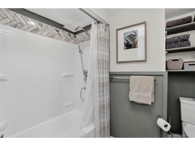 8397 Yarrow Ct, Arvada, CO 80005