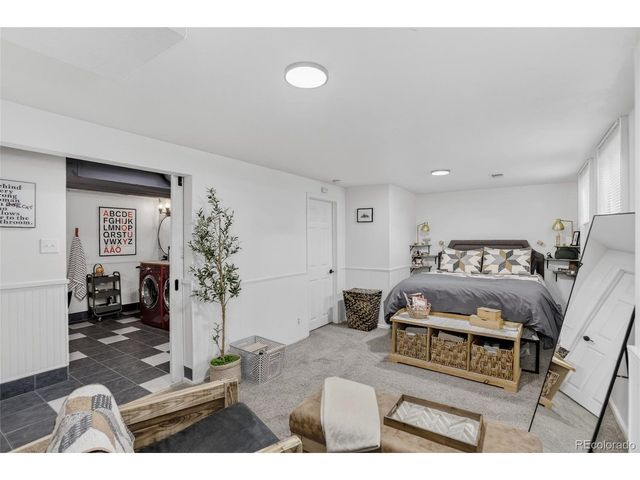 8397 Yarrow Ct, Arvada, CO 80005