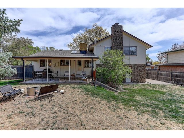 8397 Yarrow Ct, Arvada, CO 80005