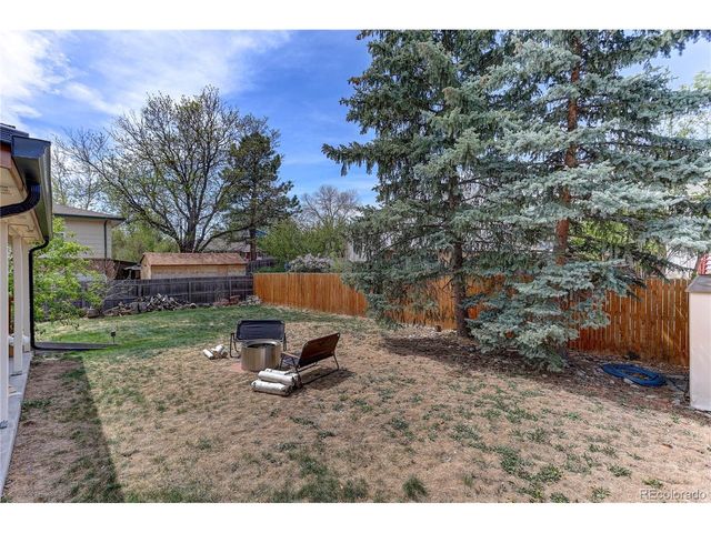 8397 Yarrow Ct, Arvada, CO 80005