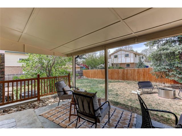 8397 Yarrow Ct, Arvada, CO 80005