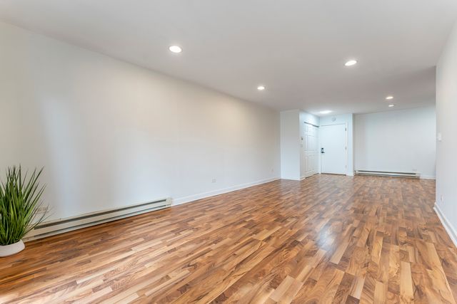 802 E OLD WILLOW Road 114, Prospect Heights, IL 60070