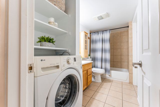 802 E OLD WILLOW Road 114, Prospect Heights, IL 60070