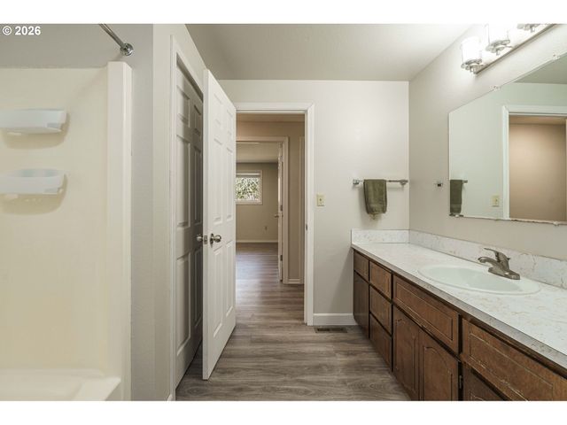 25114 Ne RAWSON Rd, Brush Prairie, WA 98606