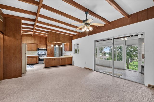 2435 BROADVUE AVE, Eustis, FL 32726