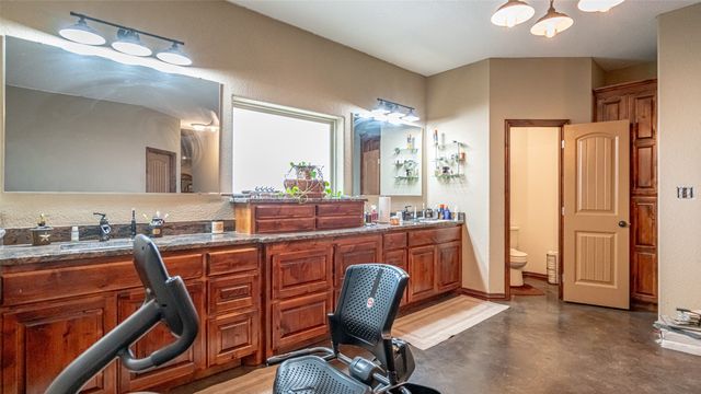 9200 County Road 1014, Joshua, TX 76058