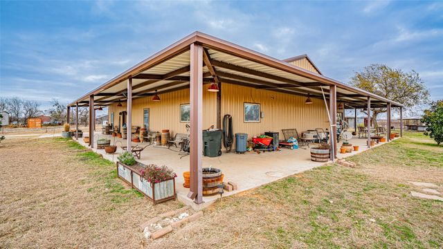 9200 County Road 1014, Joshua, TX 76058