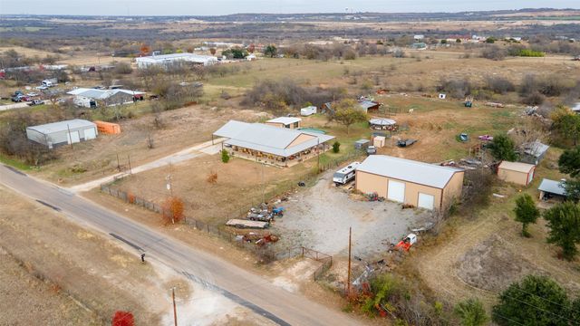 9200 County Road 1014, Joshua, TX 76058