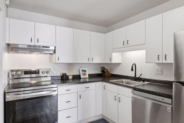 78 10th Street E 2408, Saint Paul, MN 55101