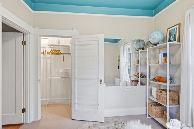 7027 Alonzo Avenue NW, Seattle, WA 98117