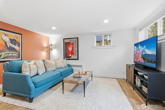 7027 Alonzo Avenue NW, Seattle, WA 98117