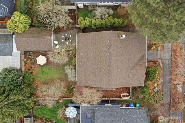 7027 Alonzo Avenue NW, Seattle, WA 98117