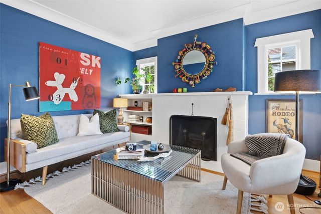 7027 Alonzo Avenue NW, Seattle, WA 98117