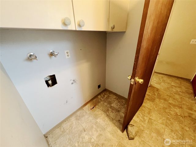 728 Sunrise Drive, Omak, WA 98841