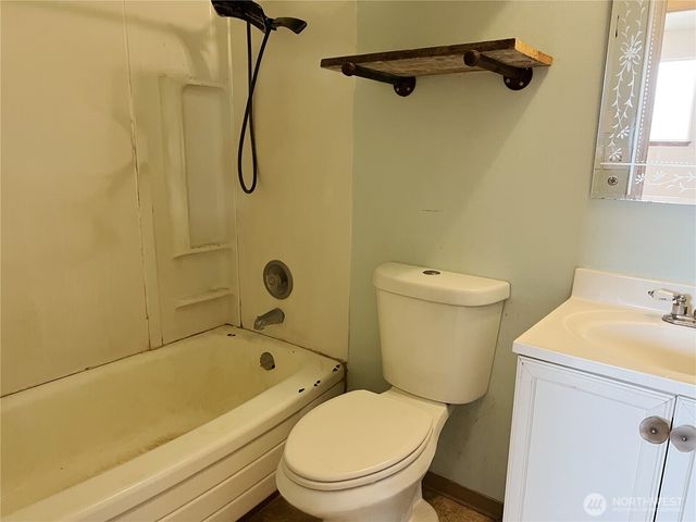 728 Sunrise Drive, Omak, WA 98841