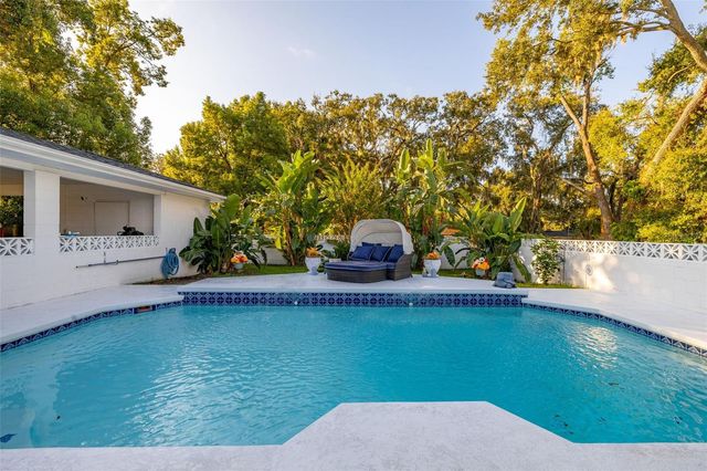 1305 WREN AVENUE, Leesburg, FL 34748