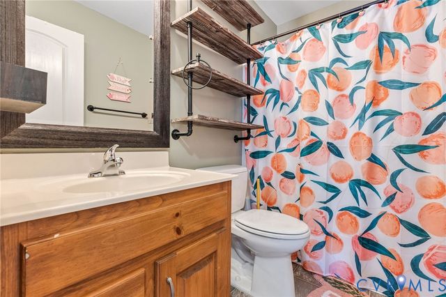 6338 OAK Dr, Providence Forge, VA 23141