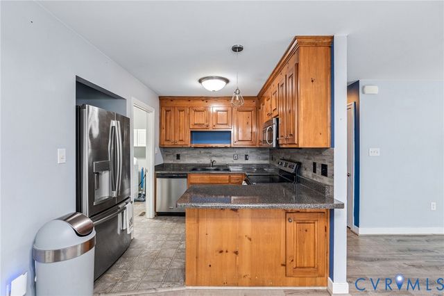 6338 OAK Dr, Providence Forge, VA 23141