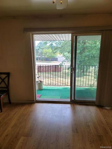 25307 Shiawassee Circle 202, Southfield, MI 48033