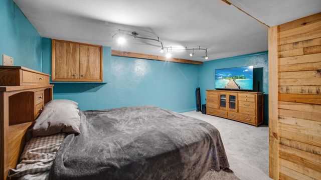 1252 Rigg Road, Valparaiso, IN 46383