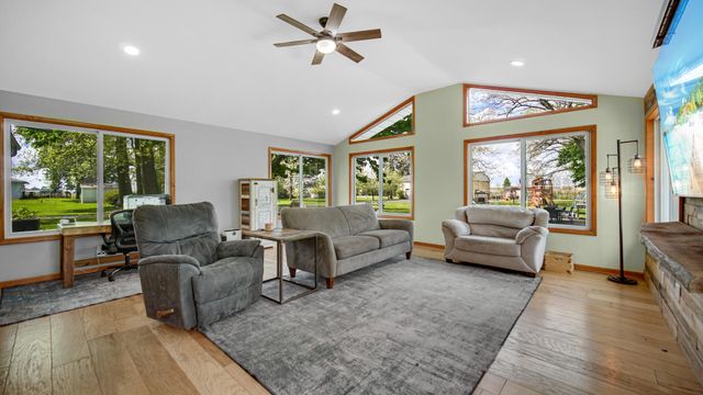 1252 Rigg Road, Valparaiso, IN 46383