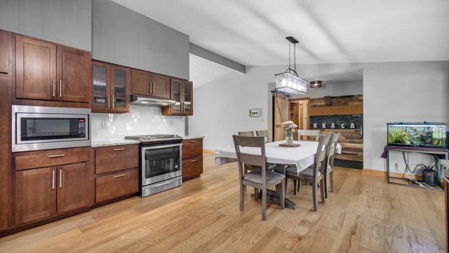 1252 Rigg Road, Valparaiso, IN 46383