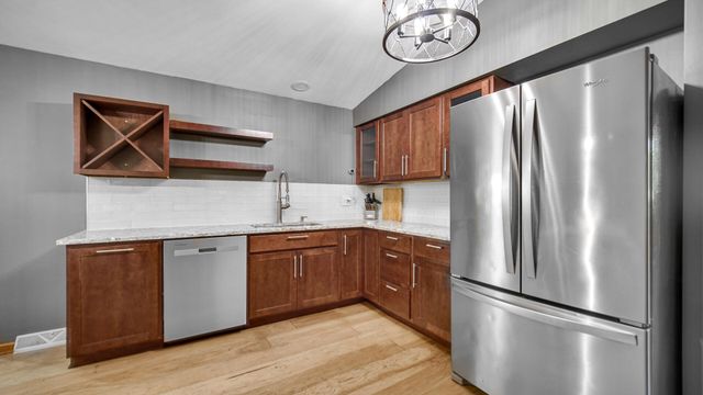 1252 Rigg Road, Valparaiso, IN 46383