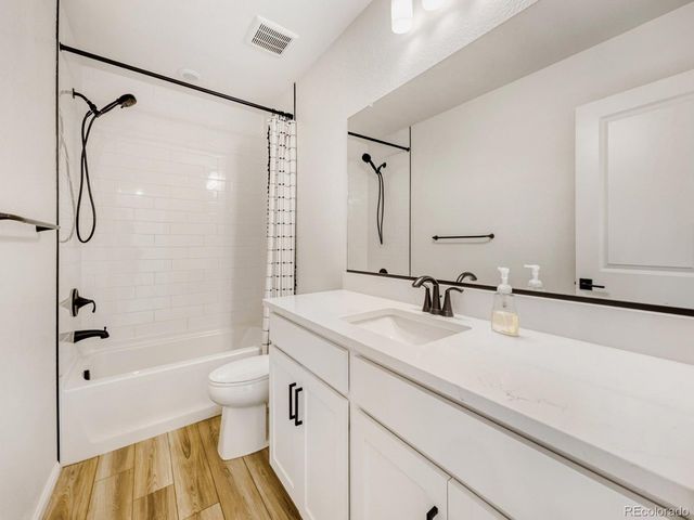 2039 Peachleaf Loop, Castle Rock, CO 80108