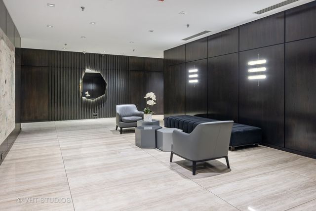 680 N Lake shore Drive 1512, Chicago, IL 60611