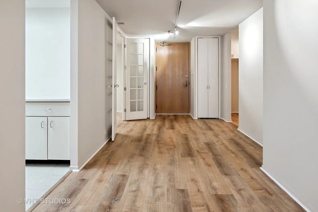 680 N Lake shore Drive 1512, Chicago, IL 60611
