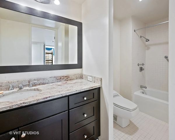 680 N Lake shore Drive 1512, Chicago, IL 60611