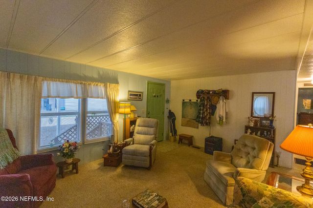 122 TENNESSEE Avenue, Crescent City, FL 32112