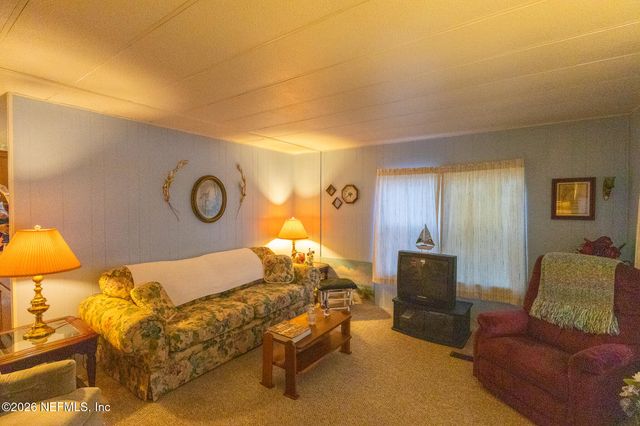 122 TENNESSEE Avenue, Crescent City, FL 32112