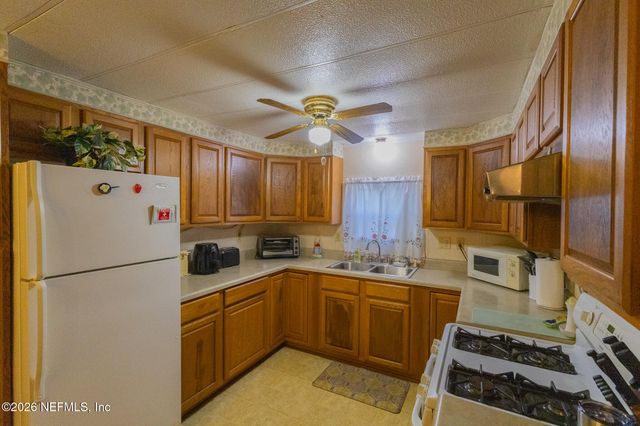 122 TENNESSEE Avenue, Crescent City, FL 32112