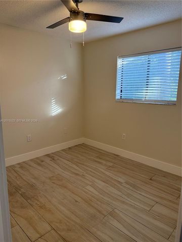 5490 W 21st Ct 308, Hialeah, FL 33016