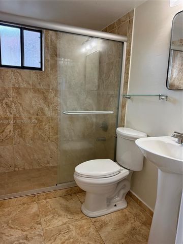 5490 W 21st Ct 308, Hialeah, FL 33016