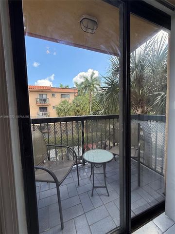 5490 W 21st Ct 308, Hialeah, FL 33016
