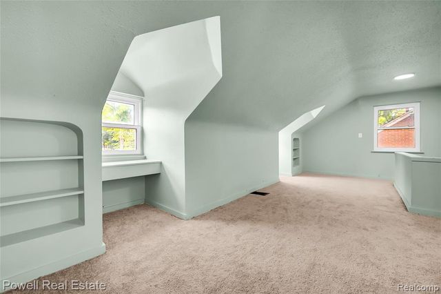 22482 W Mcnichols Road, Detroit, MI 48219