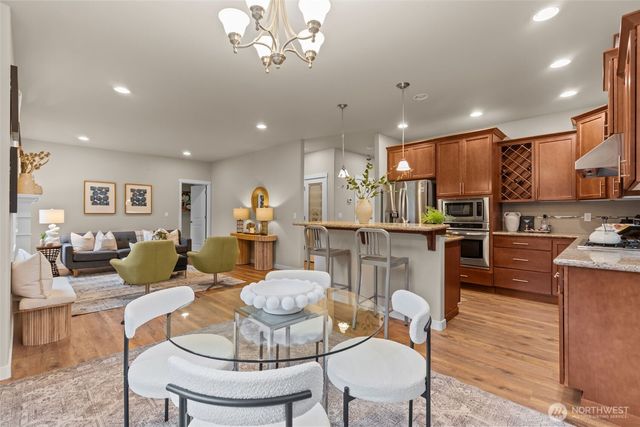 11739 Corliss Avenue N, Seattle, WA 98133