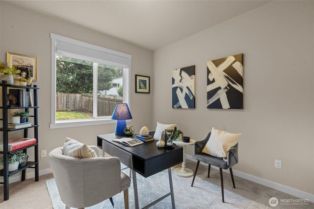 11739 Corliss Avenue N, Seattle, WA 98133