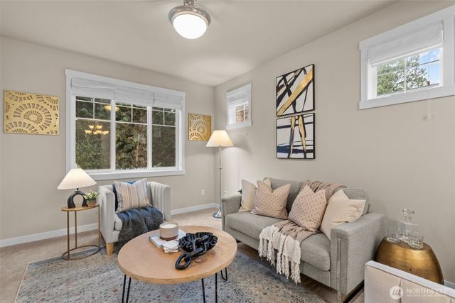 11739 Corliss Avenue N, Seattle, WA 98133