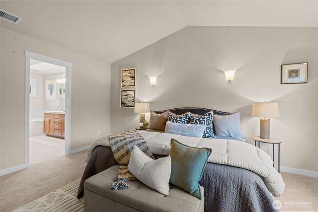 11739 Corliss Avenue N, Seattle, WA 98133