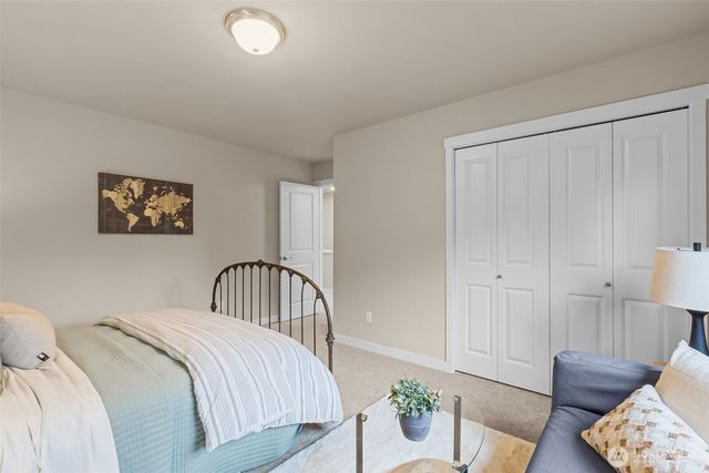 11739 Corliss Avenue N, Seattle, WA 98133