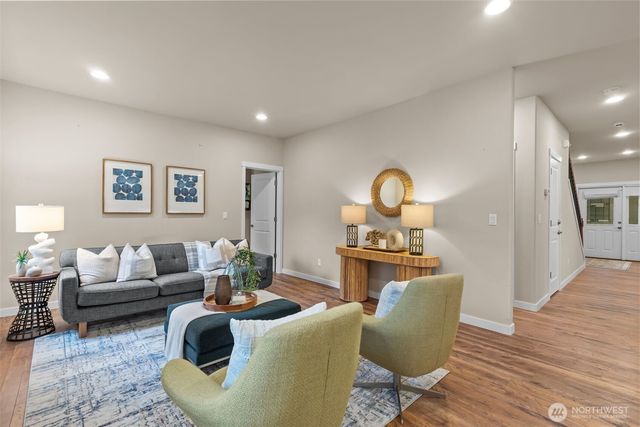 11739 Corliss Avenue N, Seattle, WA 98133