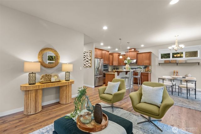 11739 Corliss Avenue N, Seattle, WA 98133