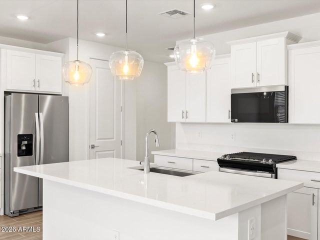 4216 W ERIK Lane, San Tan Valley, AZ 85144