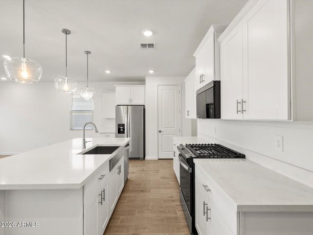 4216 W ERIK Lane, San Tan Valley, AZ 85144